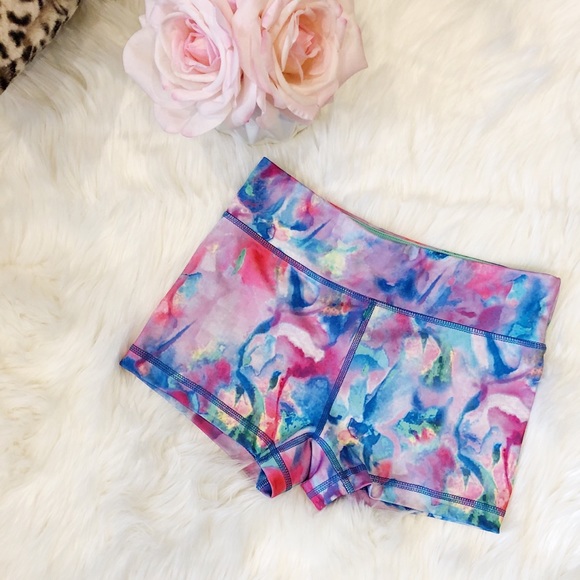 Purple Hot Yoga Shorts M - Picture 1 of 8